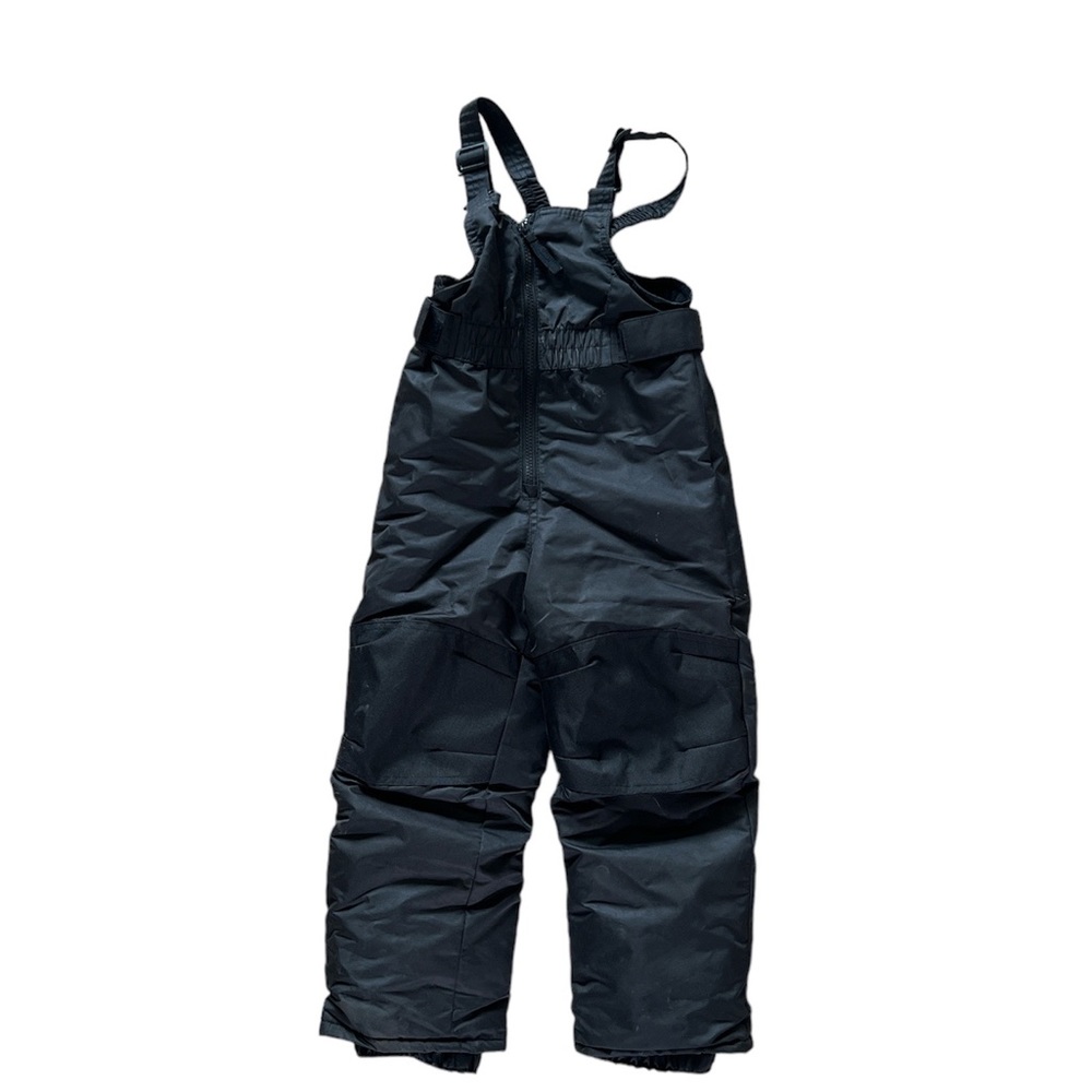 Black snowsuit pants overalls. 4T Cat & Jack